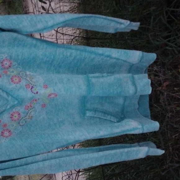 Sweatshirt - Picture 4 of 9